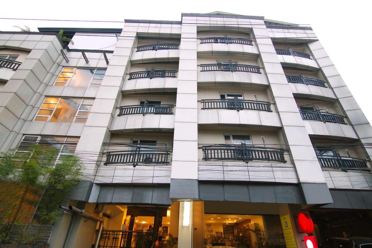 Oyo 103 Artina Suites Hotel Makati City Zewnętrze zdjęcie