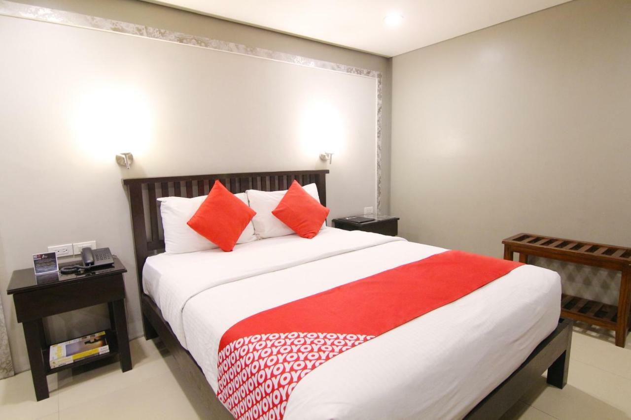 Oyo 103 Artina Suites Hotel Makati City Zewnętrze zdjęcie