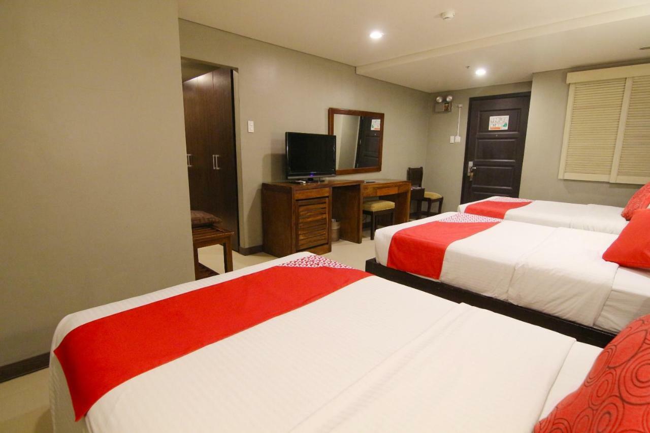 Oyo 103 Artina Suites Hotel Makati City Zewnętrze zdjęcie