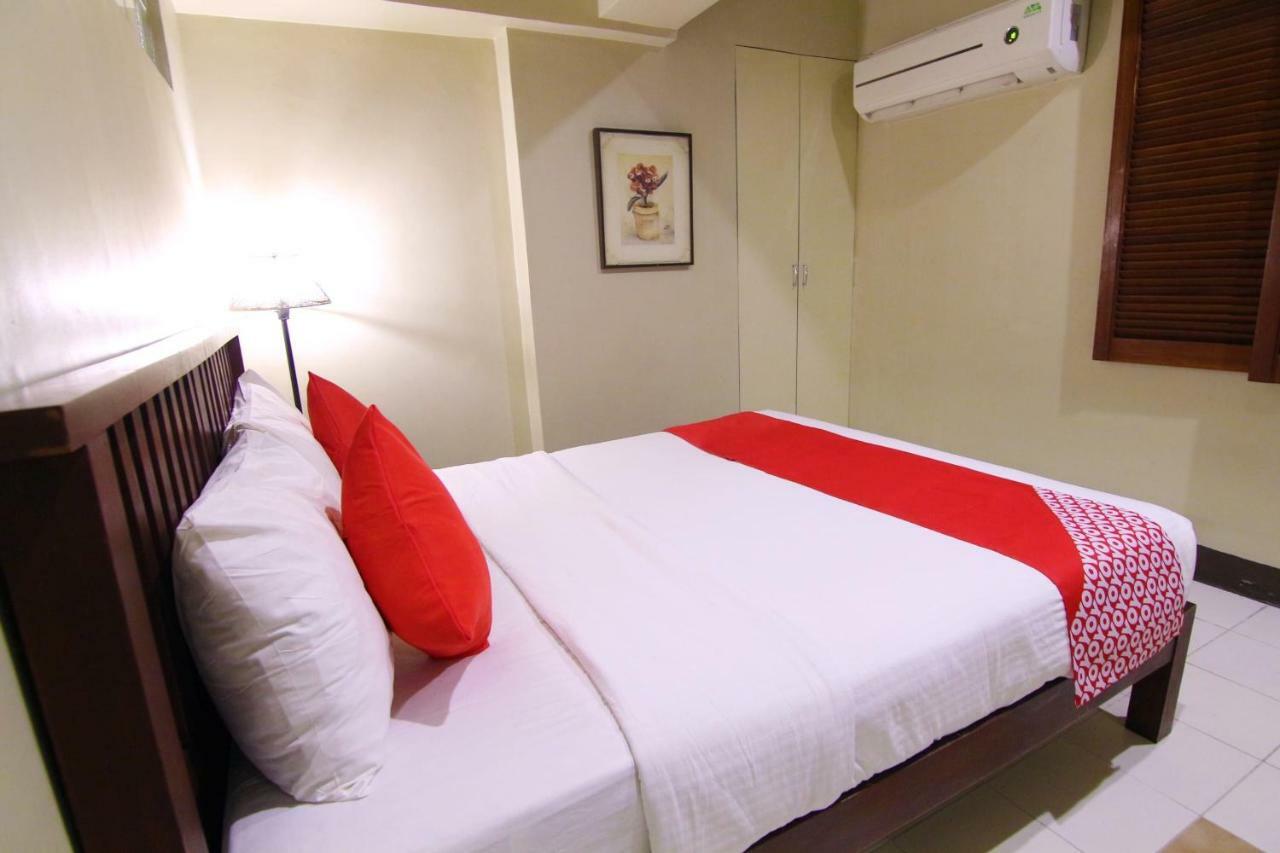 Oyo 103 Artina Suites Hotel Makati City Zewnętrze zdjęcie