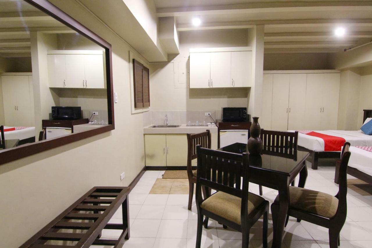 Oyo 103 Artina Suites Hotel Makati City Zewnętrze zdjęcie