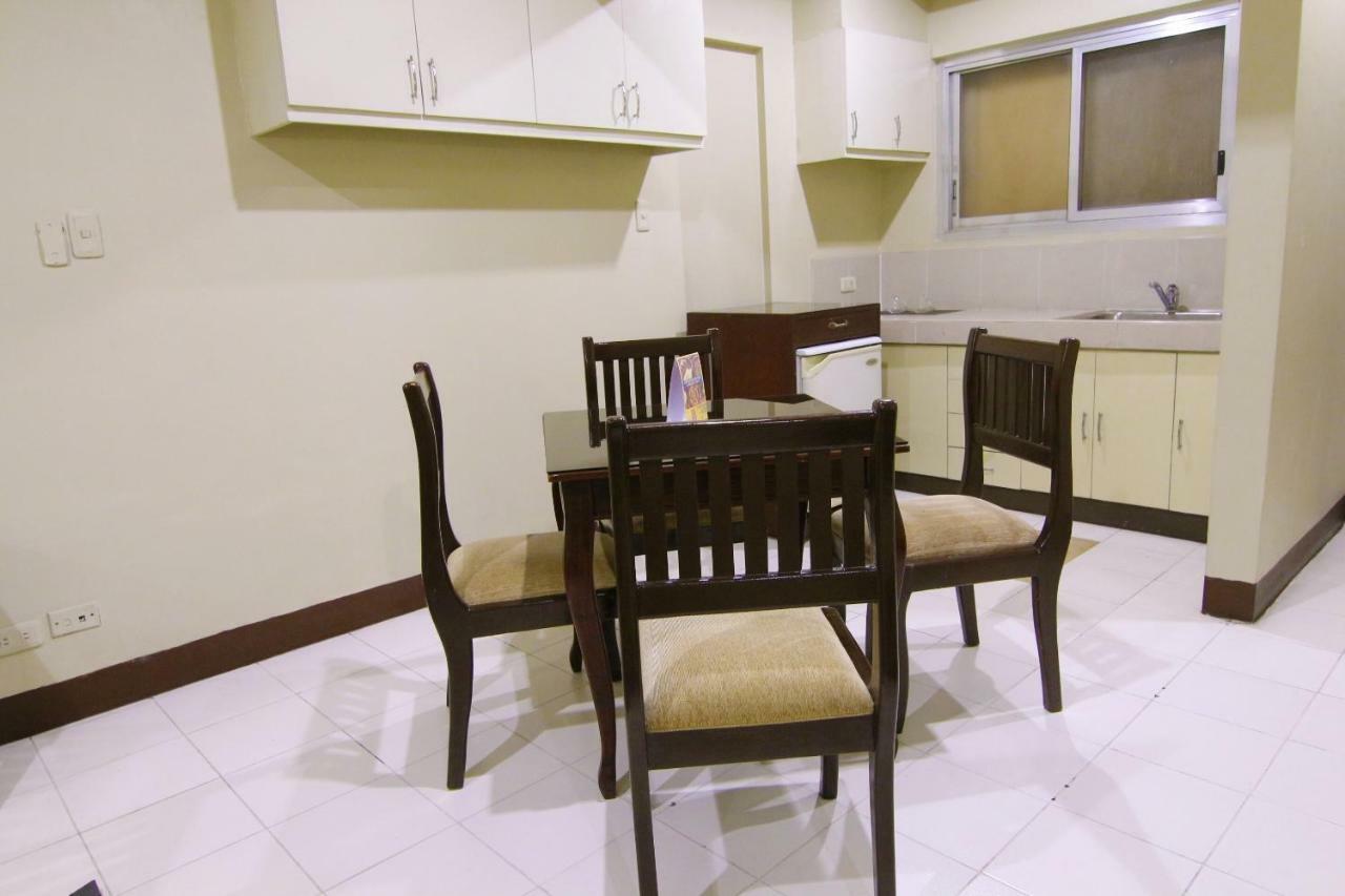 Oyo 103 Artina Suites Hotel Makati City Zewnętrze zdjęcie