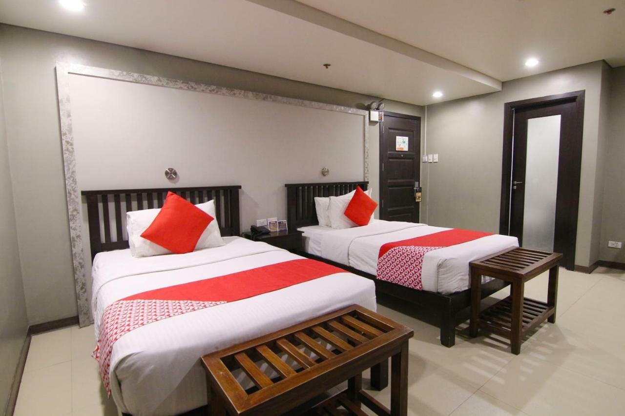 Oyo 103 Artina Suites Hotel Makati City Zewnętrze zdjęcie