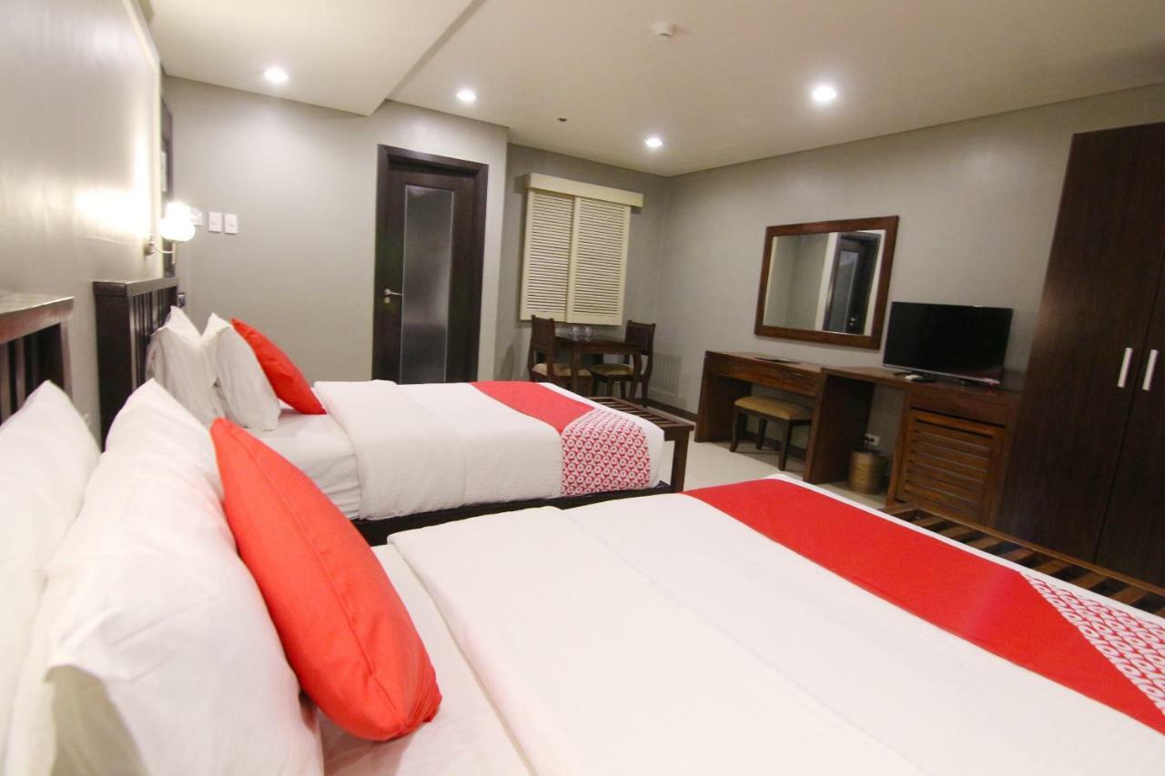 Oyo 103 Artina Suites Hotel Makati City Zewnętrze zdjęcie